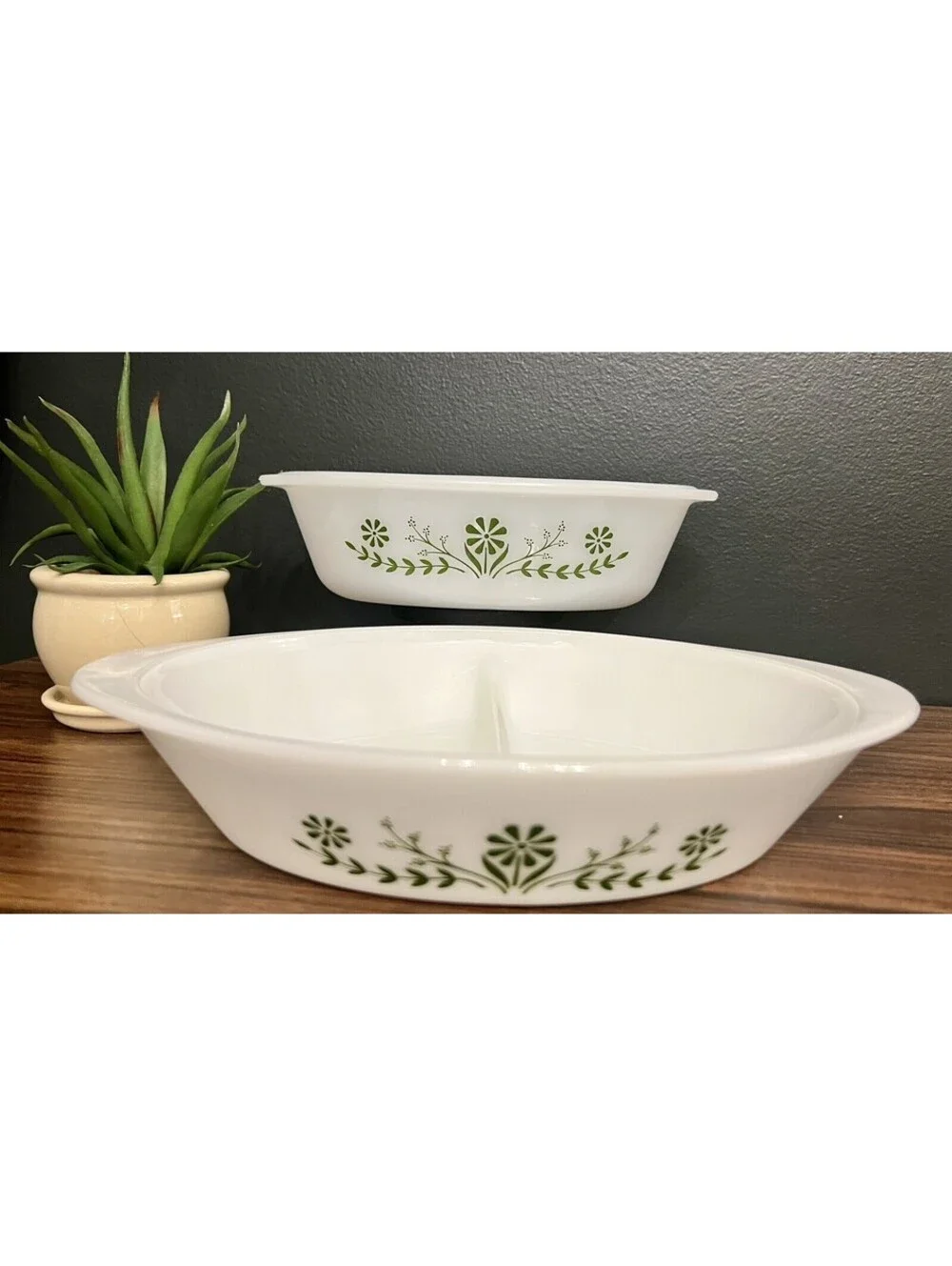 Vintage Glasbake J2352 Green Daisy Pattern Divided Casserole And J235 1Q Dish